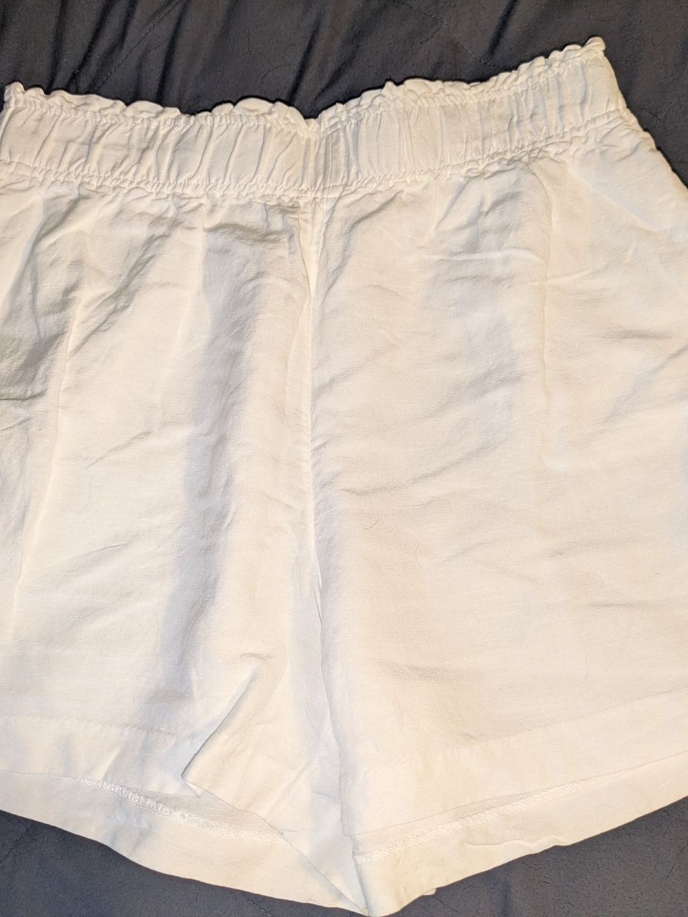 H&M White High-Waist Elastic Linen-Blend Shorts